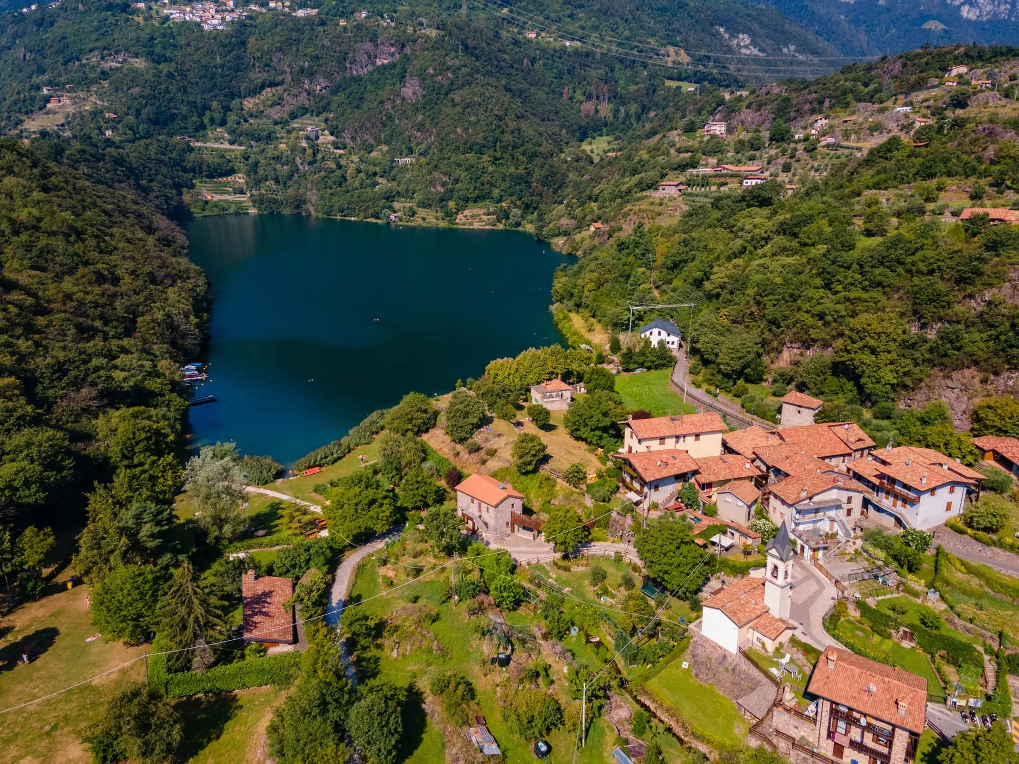 Panorama del Lago Moro visto dall'alto